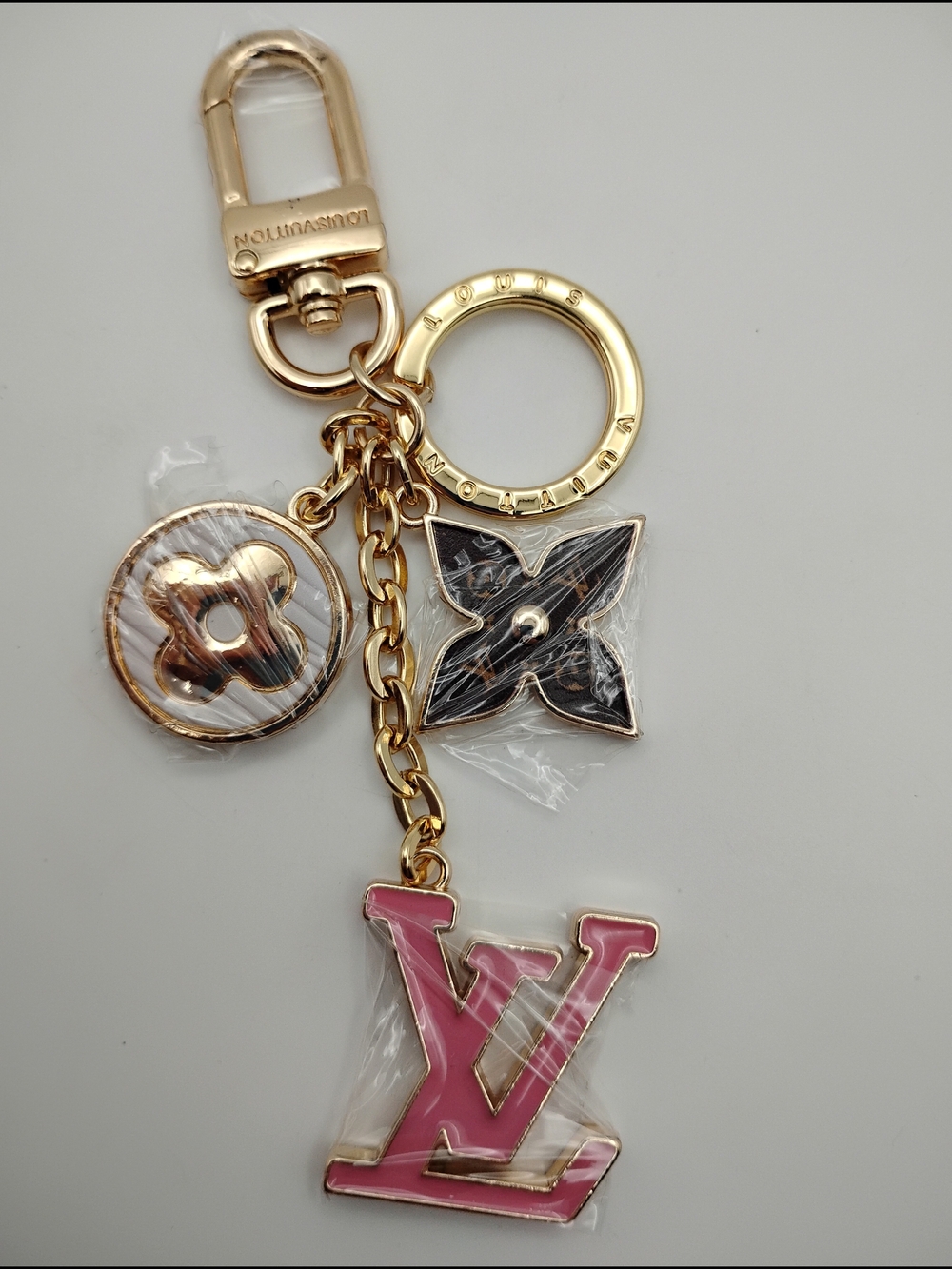 Louis Vuitton Pink and Gold Monogram Key Charm - Picture 2 of 10